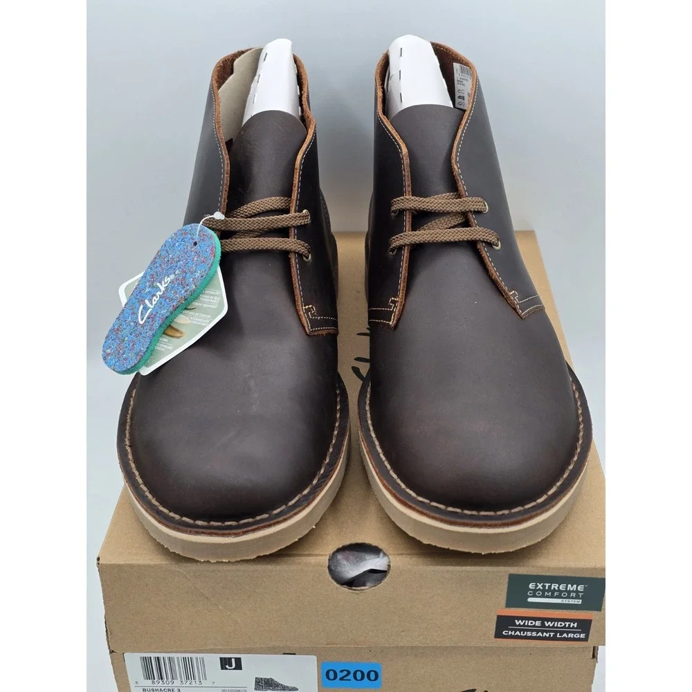 Man's Boots Clarks Bushacre 3 - Sz 11.5 W WIDE Beeswax‎ Brown 53528 NIB